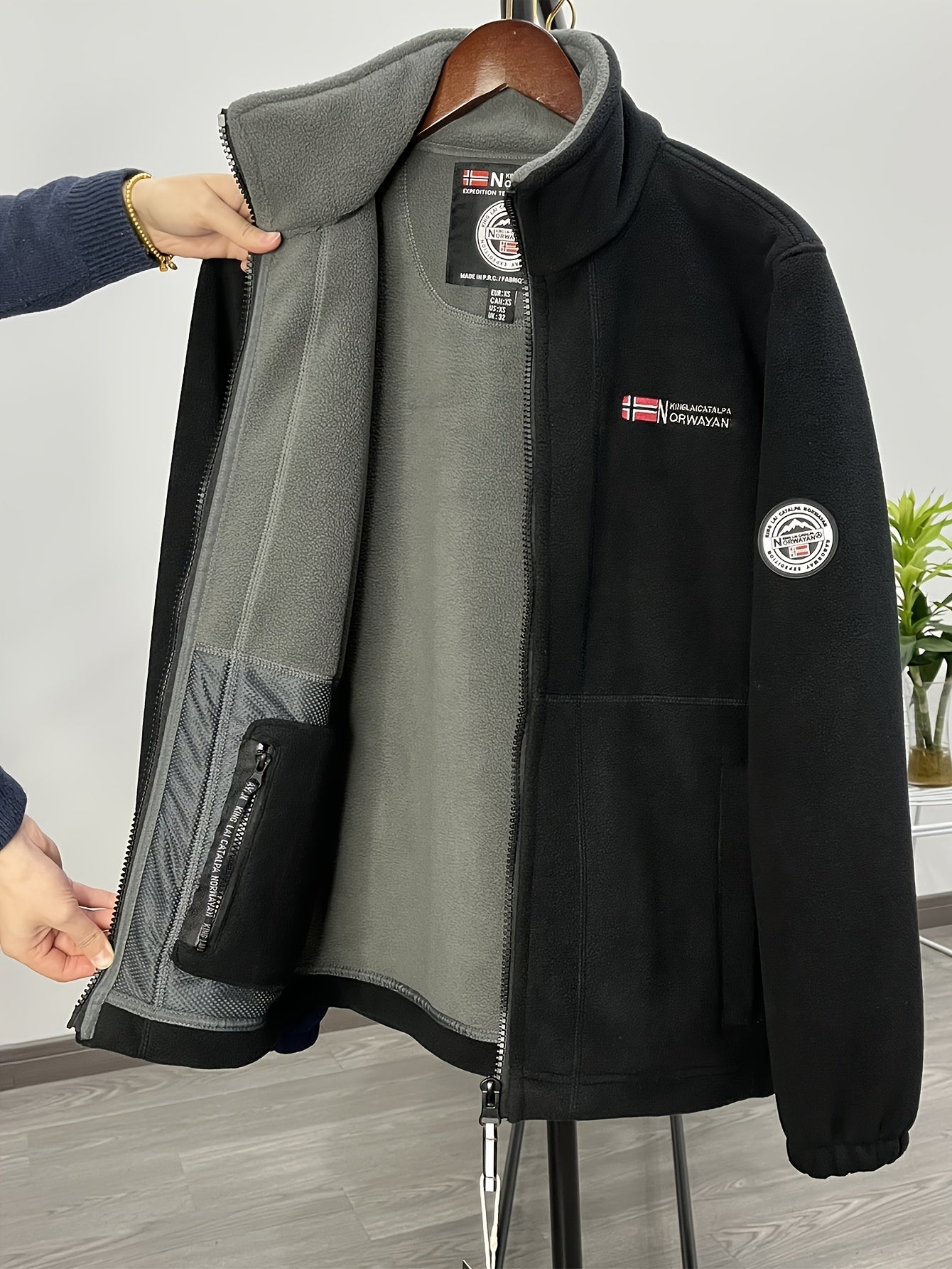 Warm High-Collar Outdoor Fleece Jacket