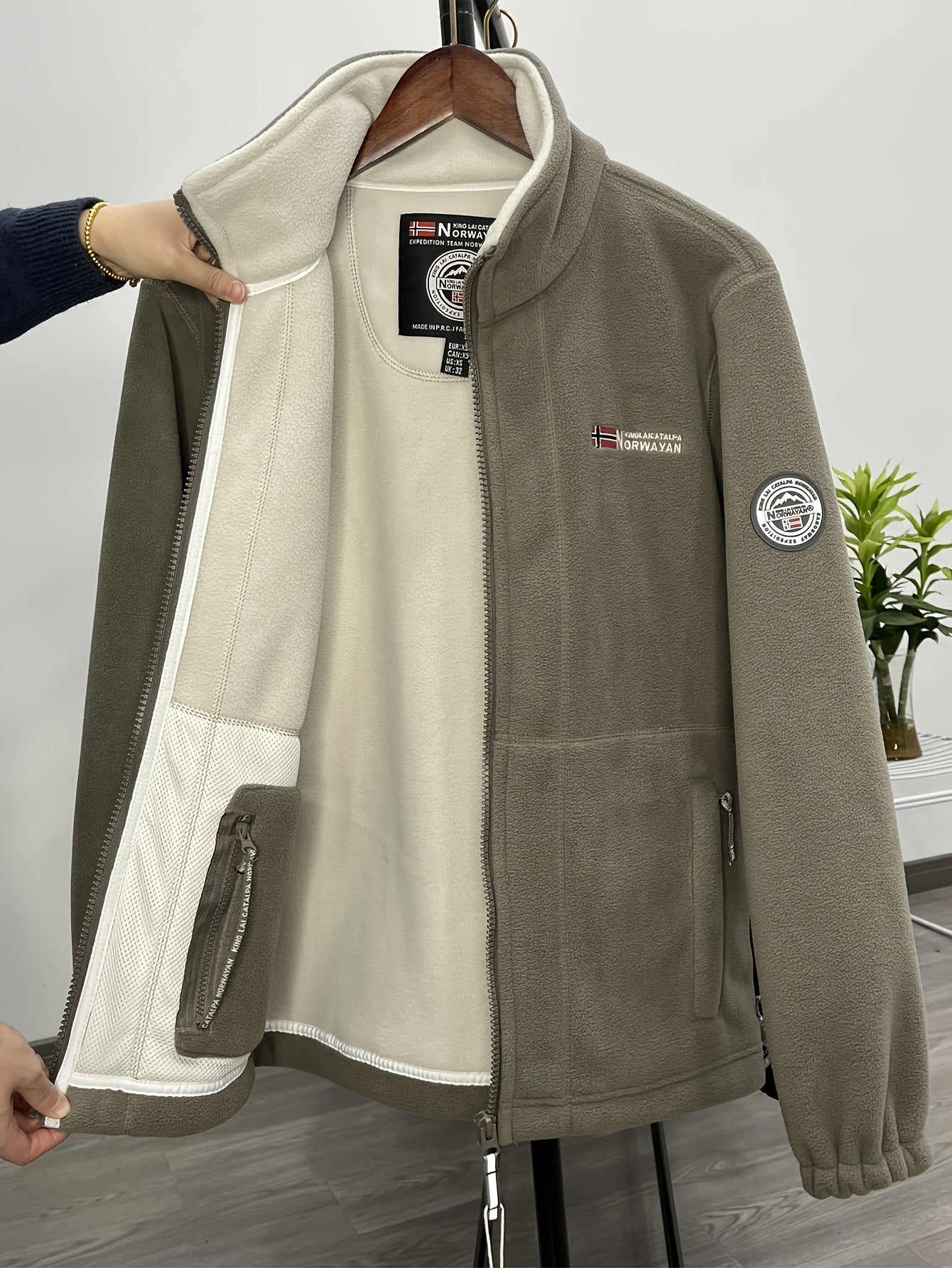 Warm High-Collar Outdoor Fleece Jacket