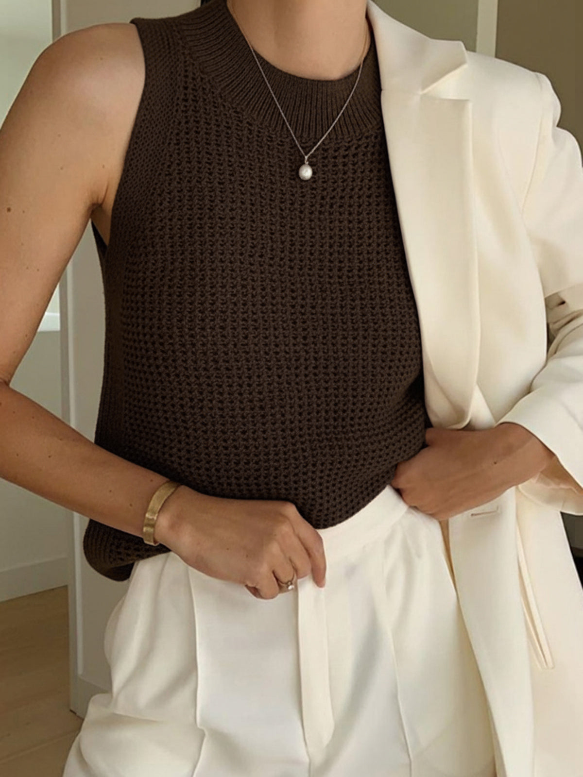 Women's Tank Top | Knit Cut-Out Sleeveless Top