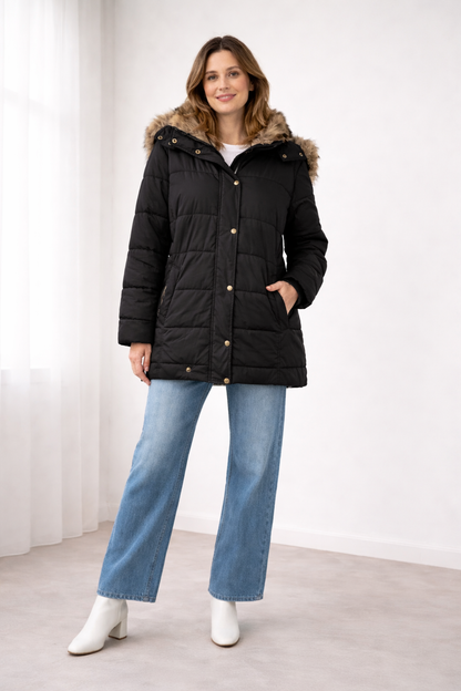 Women's oversized quilted hooded snap-button jacket