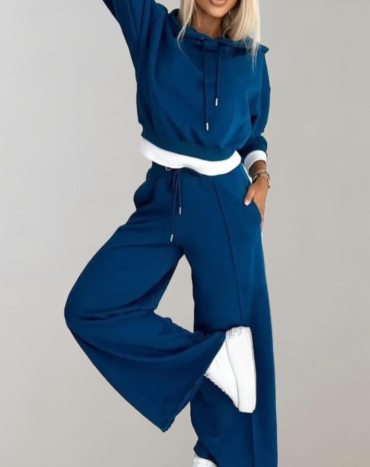 Set | Hoodie & Joggers Two-Piece Loungewear