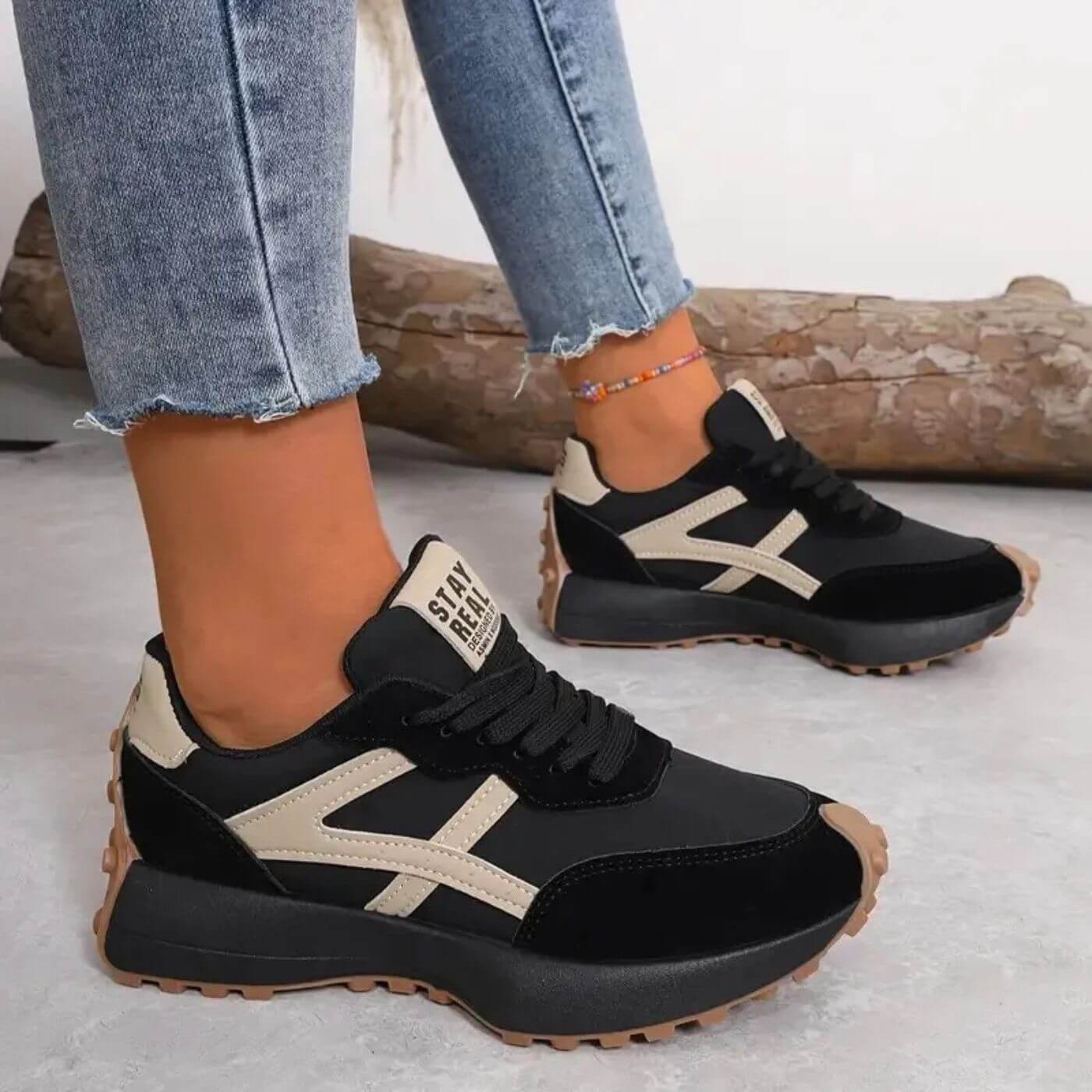 Women's panel upper lace-up sneakers