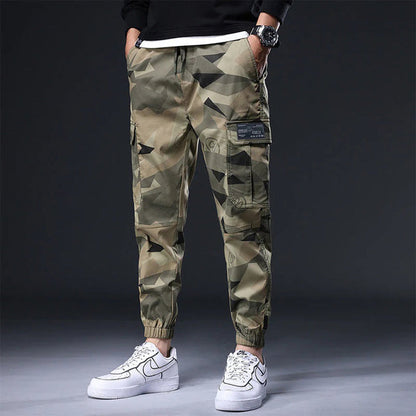 Men's street-style camo trousers in beige