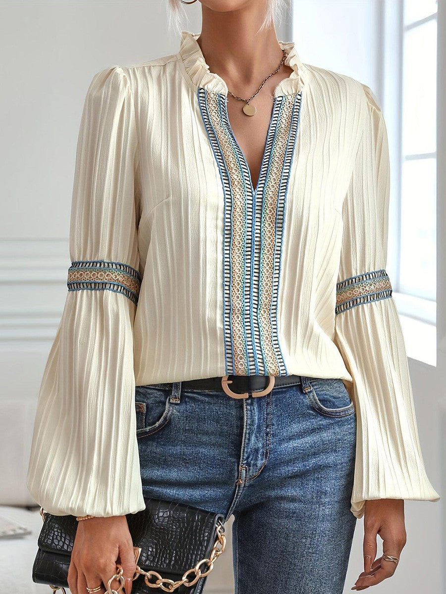Women's vintage-chic cotton blouse in white