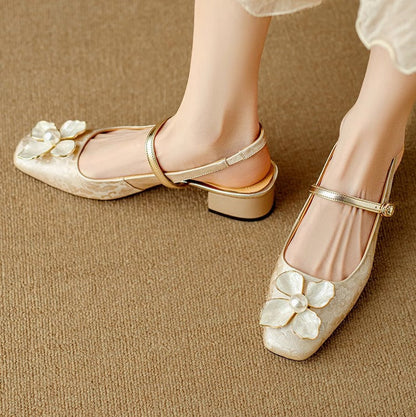 Women's floral jacquard block-heel pumps in beige
