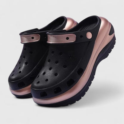 Women's platform comfort sandals in black